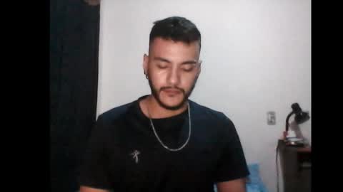 Snapshot of santiexxx chatting on September 24, 2:44 am santiexxx online show from September 24, 2:44 am