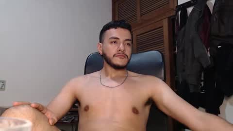 Snapshot of santiexxx chatting on October 17, 5:11 am santiexxx online show from October 17, 5:11 am