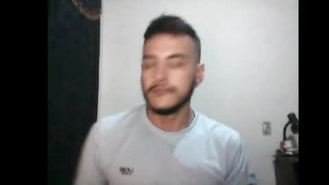 Snapshot of santiexxx chatting on September 25, 3:05 am santiexxx online show from September 25, 3:05 am