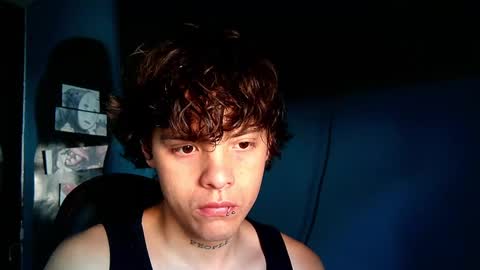 Snapshot of santii_rose chatting on February 2, 2:13 pm Santii online show from February 2, 2:13 pm