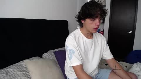 Snapshot of santii_rose chatting on February 16, 4:53 pm Santii online show from February 16, 4:53 pm