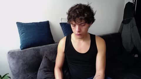 Snapshot of santii_rose chatting on December 28, 3:59 pm Santii online show from December 28, 3:59 pm