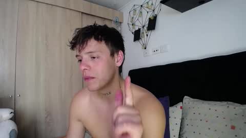 Snapshot of santii_rose chatting on September 29, 5:09 pm Santii online show from September 29, 5:09 pm