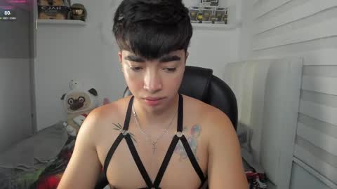 Mr. Santiago online show from April 5, 2:46 pm