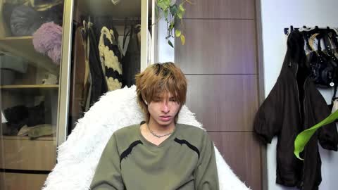 Snapshot of santy_kitty chatting on March 12, 2:20 am kitty online show from March 12, 2:20 am