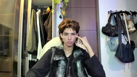 Snapshot of santy_kitty chatting on January 26, 1:09 am kitty online show from January 26, 1:09 am