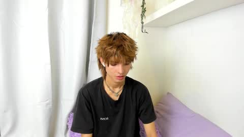 Snapshot of santy_kitty chatting on February 15, 12:05 am kitty online show from February 15, 12:05 am