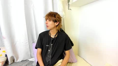 Snapshot of santy_kitty chatting on February 23, 4:55 am kitty online show from February 23, 4:55 am