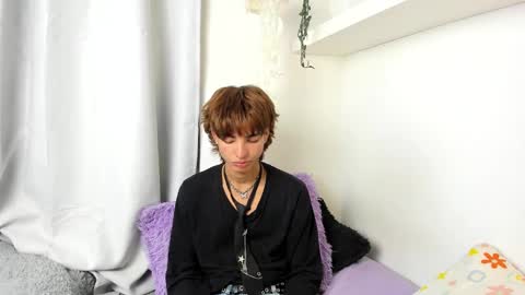 Snapshot of santy_kitty chatting on January 16, 4:38 am kitty online show from January 16, 4:38 am