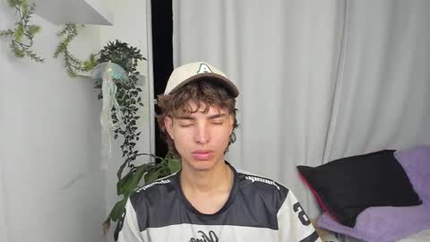 kitty online show from January 11, 1:32 am