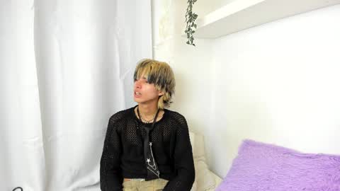 Snapshot of santy_kitty chatting on December 19, 5:29 am kitty online show from December 19, 5:29 am