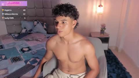 santy_stump online show from September 25, 10:52 pm