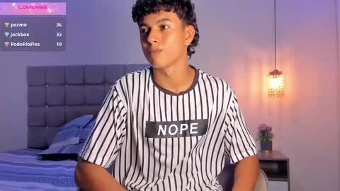 santy_stump online show from October 7, 2:04 am