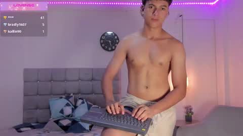 santy_stump online show from September 17, 9:27 pm