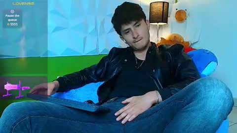 Santyago online show from September 16, 7:25 pm