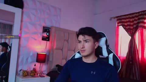 Santyago online show from December 29, 8:15 pm