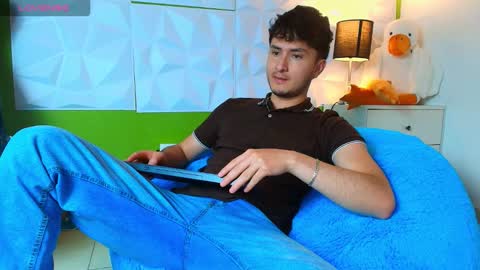 Santyago online show from September 22, 7:02 pm