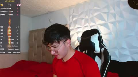 Santyago online show from December 3, 7:00 pm