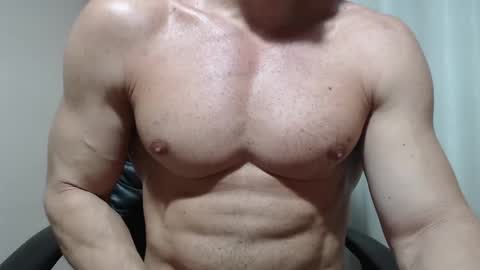 saradorj92 online show from March 23, 1:33 am