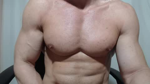 saradorj92 online show from April 11, 7:04 am