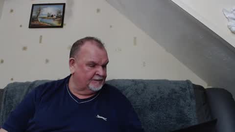 Andy online show from December 31, 3:12 am