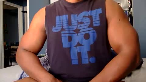 satisfaction01 online show from March 30, 3:02 pm