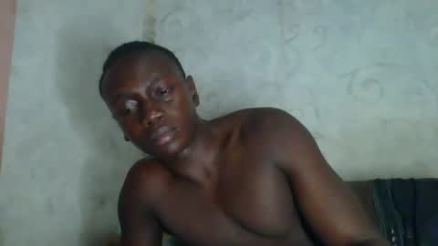 saylich online show from December 1, 9:29 pm