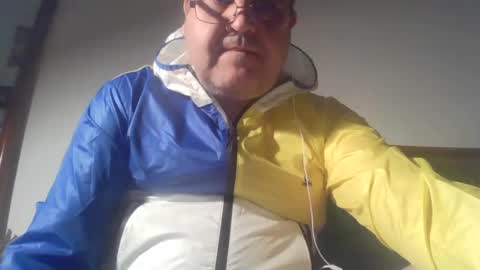 sclavtudor online show from March 7, 7:11 pm