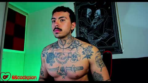 Alejandro help me to reach 200 thumps up online show from October 3, 11:48 am