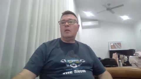 Scoobs online show from April 18, 10:16 am