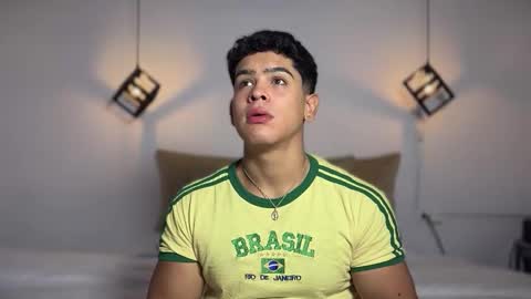 Snapshot of scott_flintt chatting on September 22, 3:50 am Andrew Flintt online show from September 22, 3:50 am