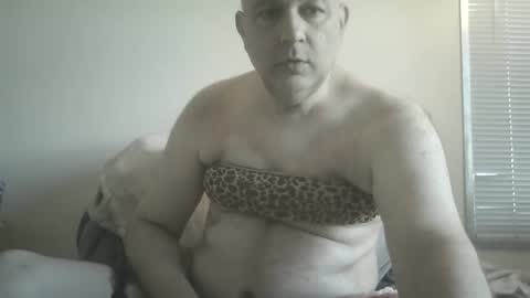 Snapshot of scottforfuhn chatting on January 10, 3:58 pm scottforfuhn online show from January 10, 3:58 pm