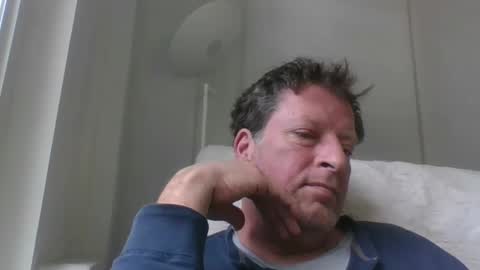 scottpbi52 online show from January 16, 8:03 pm