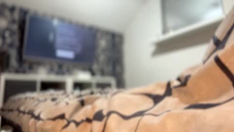 StraightScouse online show from January 16, 6:48 pm