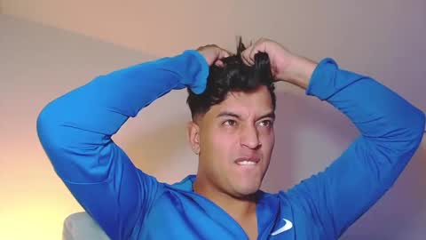 Steven online show from February 21, 8:49 pm