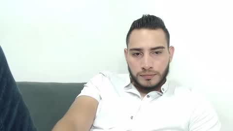 seank_noszka online show from February 13, 2:09 pm