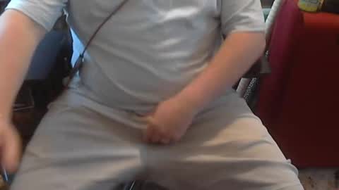 Snapshot of seathrough chatting on October 8, 7:57 am Falco J online show from October 8, 7:57 am