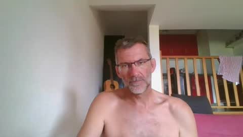 seb846894 online show from July 16, 1:18 pm