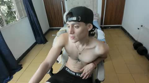 sebas jusa online show from April 27, 9:42 pm