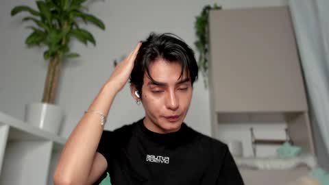 sebastian online show from January 30, 7:39 am