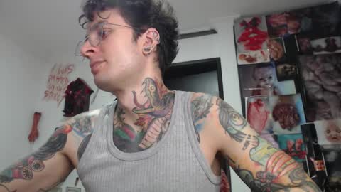 Snapshot of sebasbigdick_ chatting on September 17, 5:19 am spityio instagram online show from September 17, 5:19 am