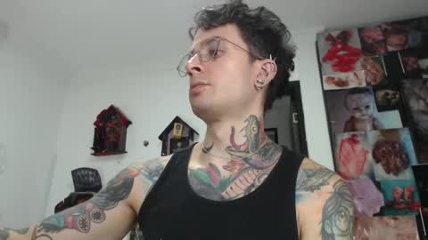 Snapshot of sebasbigdick_ chatting on February 26, 5:42 am spityio instagram online show from February 26, 5:42 am