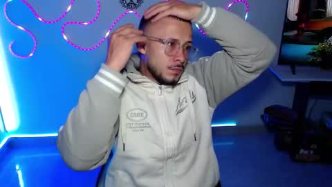 Sebastian online show from October 18, 12:32 pm