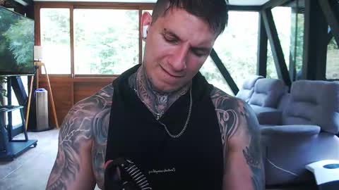 Sebastian online show from March 25, 7:07 pm