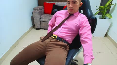 Snapshot of sebastian_oconnor77 chatting on February 19, 12:55 pm juan  sebastian online show from February 19, 12:55 pm