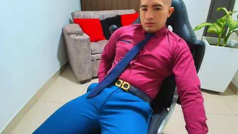 Snapshot of sebastian_oconnor77 chatting on March 3, 12:32 pm juan  sebastian online show from March 3, 12:32 pm