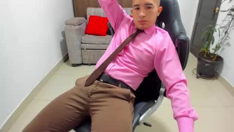 Snapshot of sebastian_oconnor77 chatting on January 25, 12:37 pm juan  sebastian online show from January 25, 12:37 pm