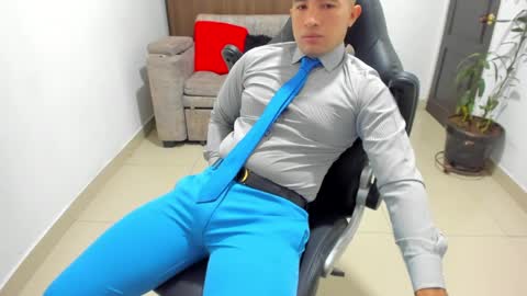 Snapshot of sebastian_oconnor77 chatting on January 24, 12:10 pm juan  sebastian online show from January 24, 12:10 pm