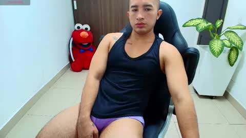 Snapshot of sebastian_oconnor77 chatting on October 17, 1:26 pm juan  sebastian online show from October 17, 1:26 pm