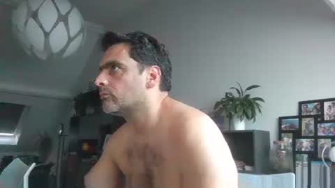 Snapshot of sebix9206 chatting on October 5, 2:21 pm sebix9206 online show from October 5, 2:21 pm